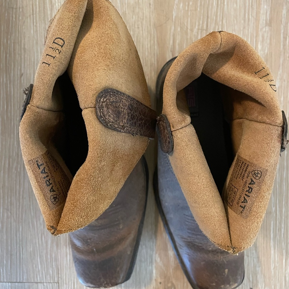 Ariat Ramblers size 11.5